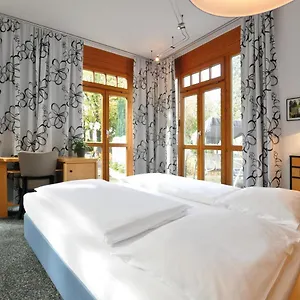 Waldperlach By Blattl 3*, Monaco di Baviera Germania